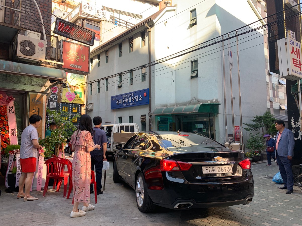 맥락 없는 두 가지&nbsp;이야기