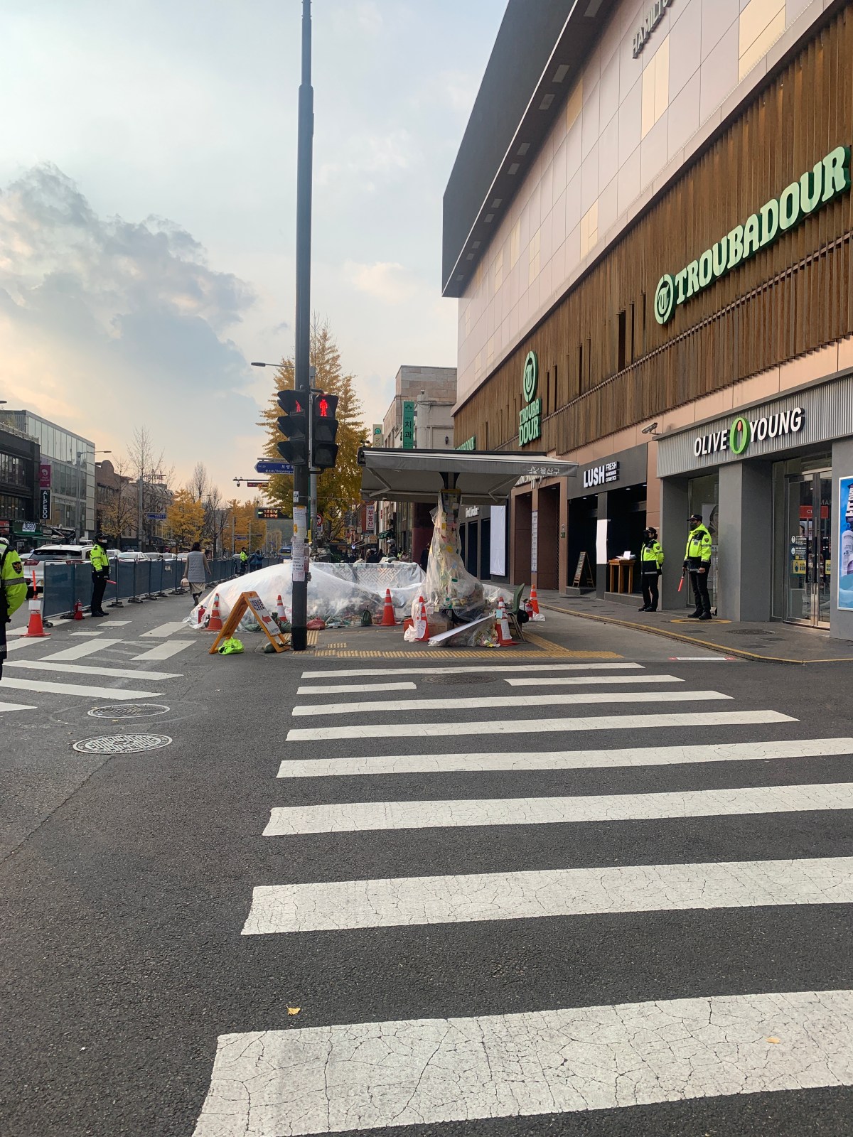 포스트잇을 붙이다